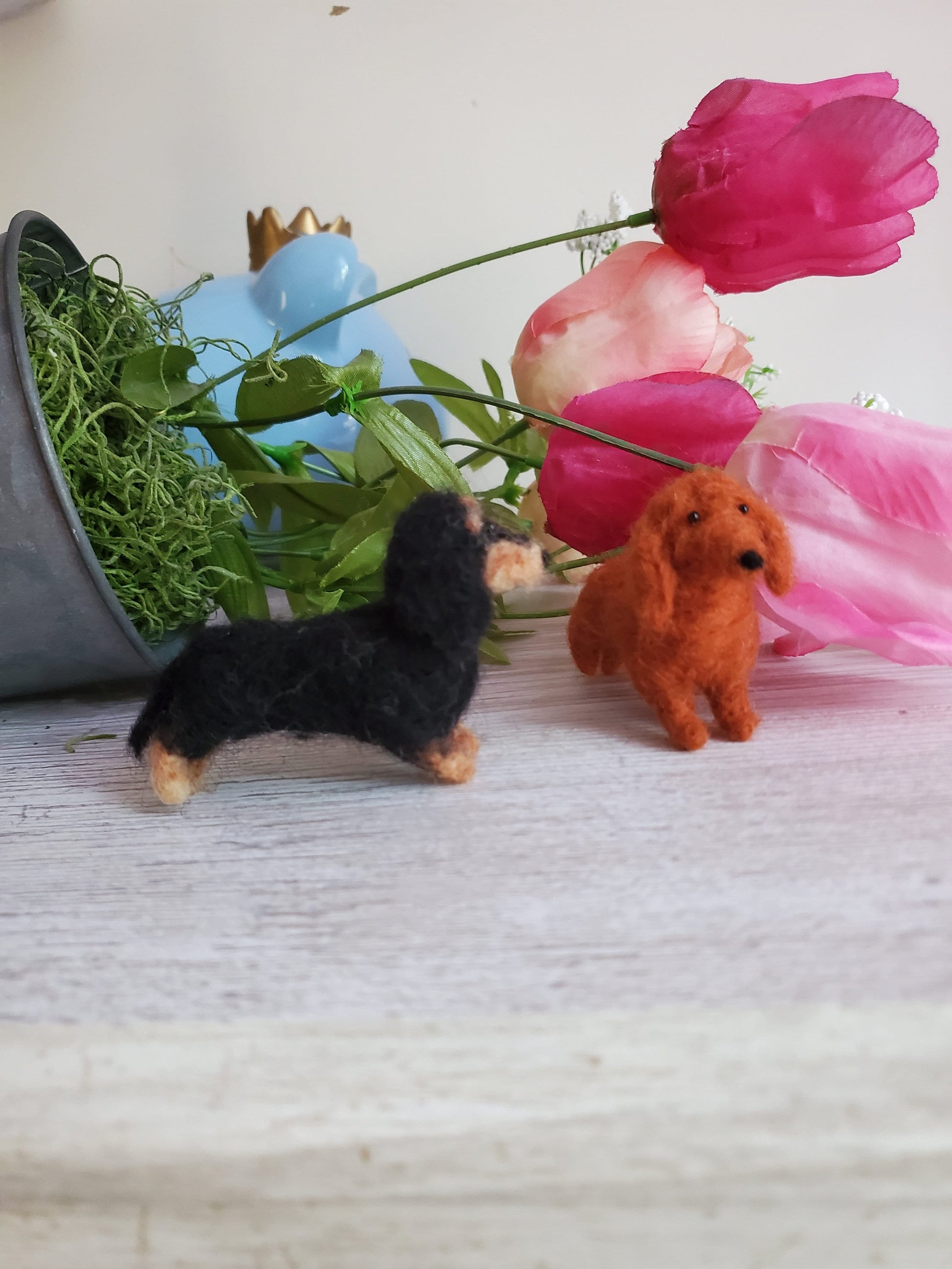 Dachshund  dog needle felted.doll house dog.miniature Dachshund.custom dog miniature needle felted.