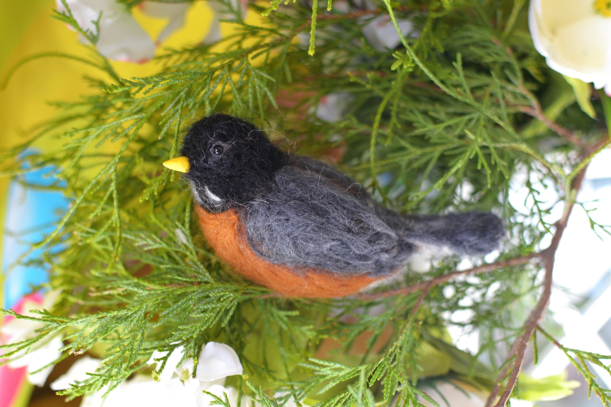 Needle felted birds. Spring birds. American robin. Birds home decor. Needle felted animals. Birds ornament. Christmas ornament.
