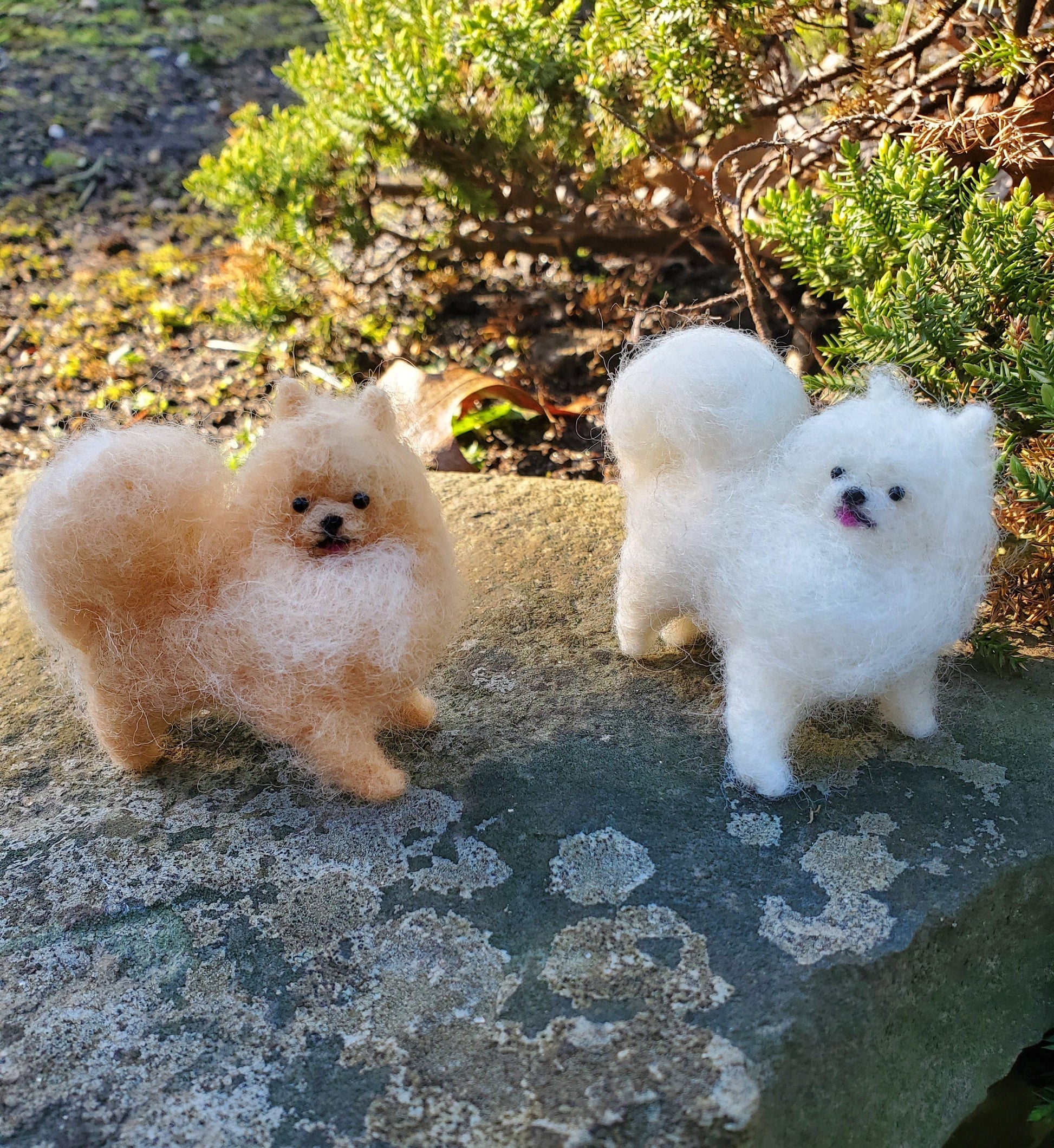 Needle felted dog ornament  dollhouse dog Christmas decor Pomeranian. Wooland animals. Needlefelted animal dog