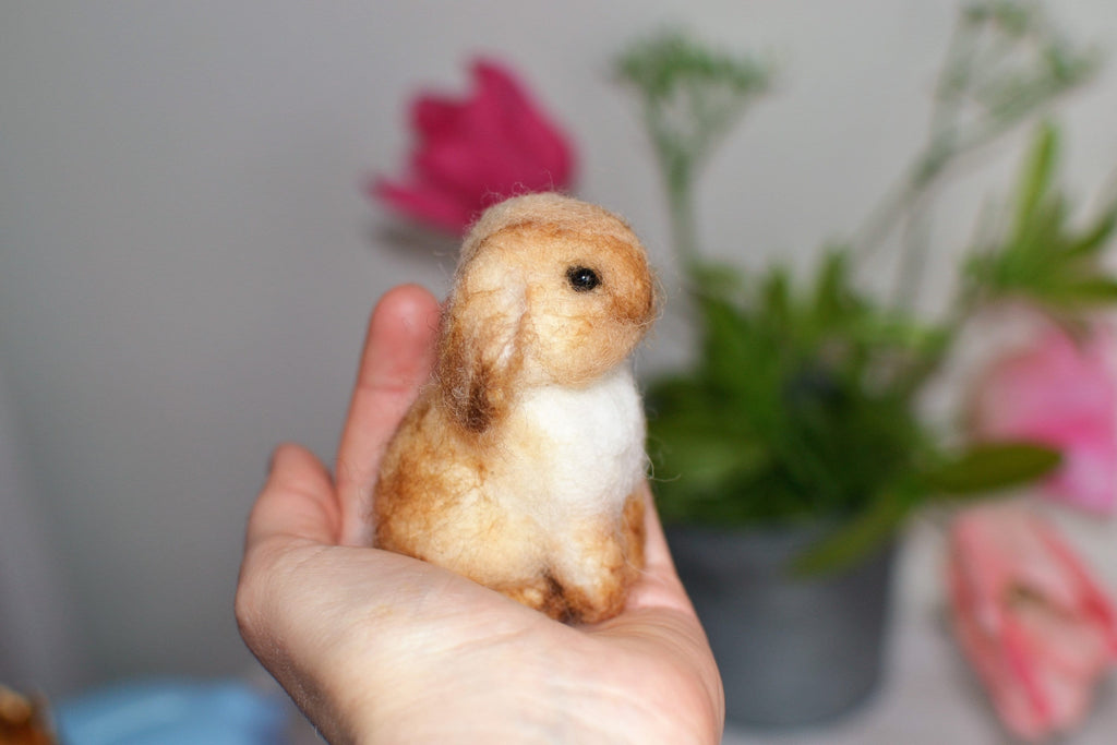 Nedle felted rabbit bunny christmas ornament. custom realistic rabbit.needle felted rabbit