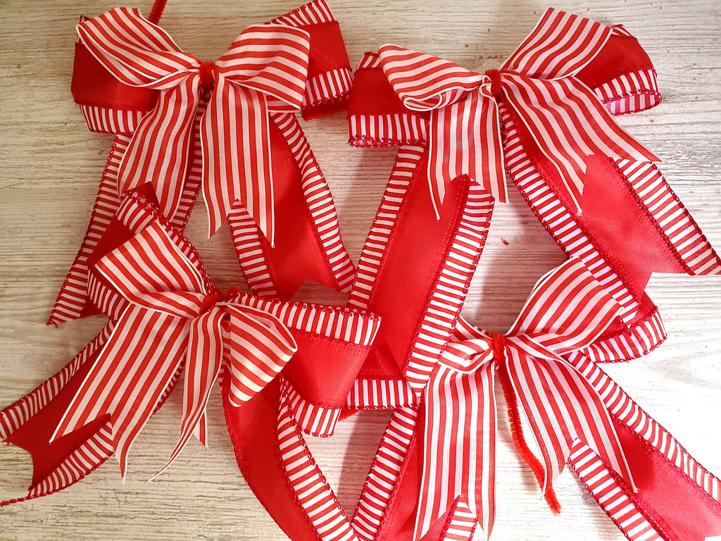 Christmas tree paper mint bows set of 7. Candy Christmas tee bows decorations.Bows for wreath, garlands.