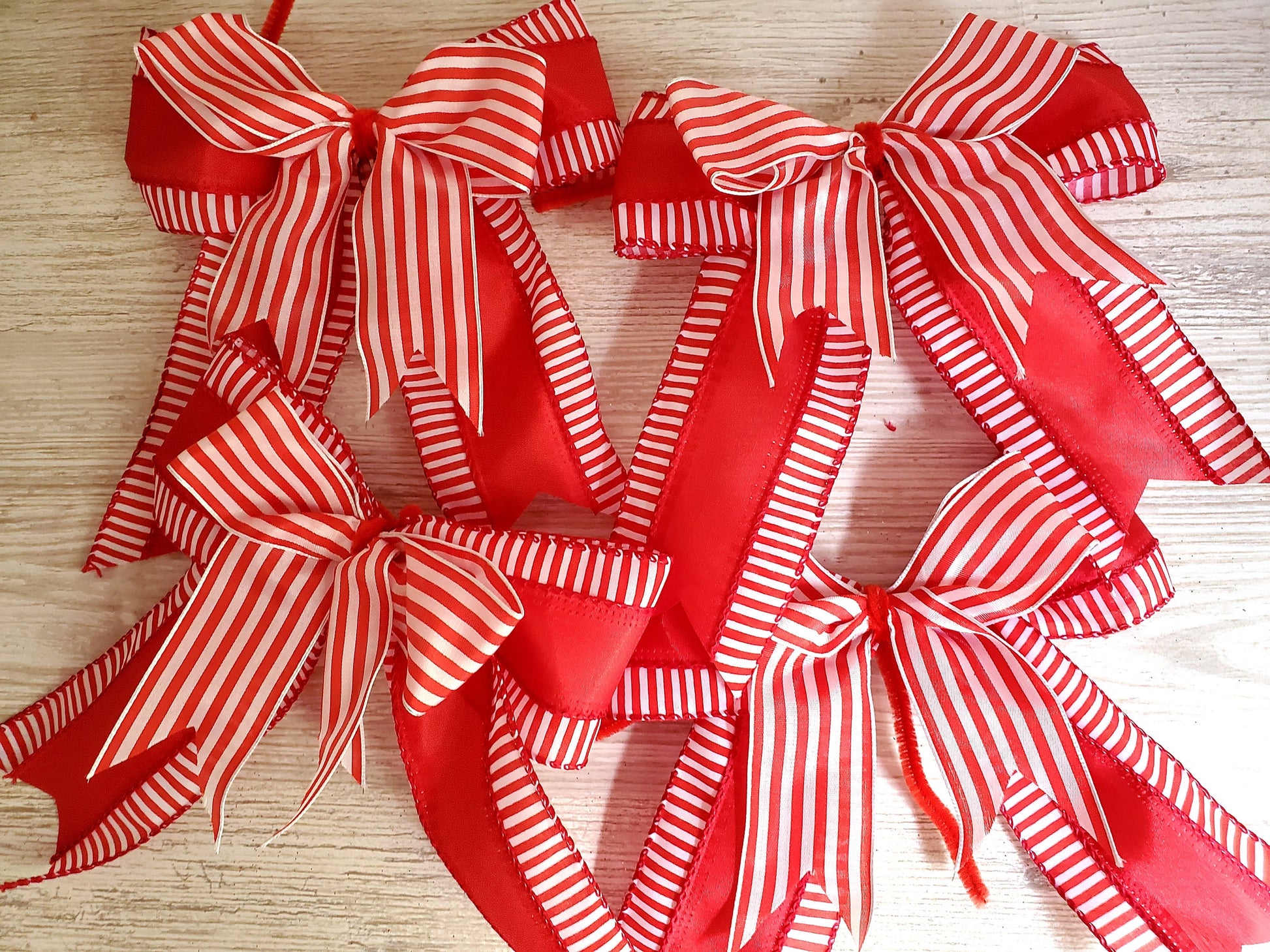 Christmas tree paper mint bows set of 7. Candy Christmas tee bows decorations.Bows for wreath, garlands.