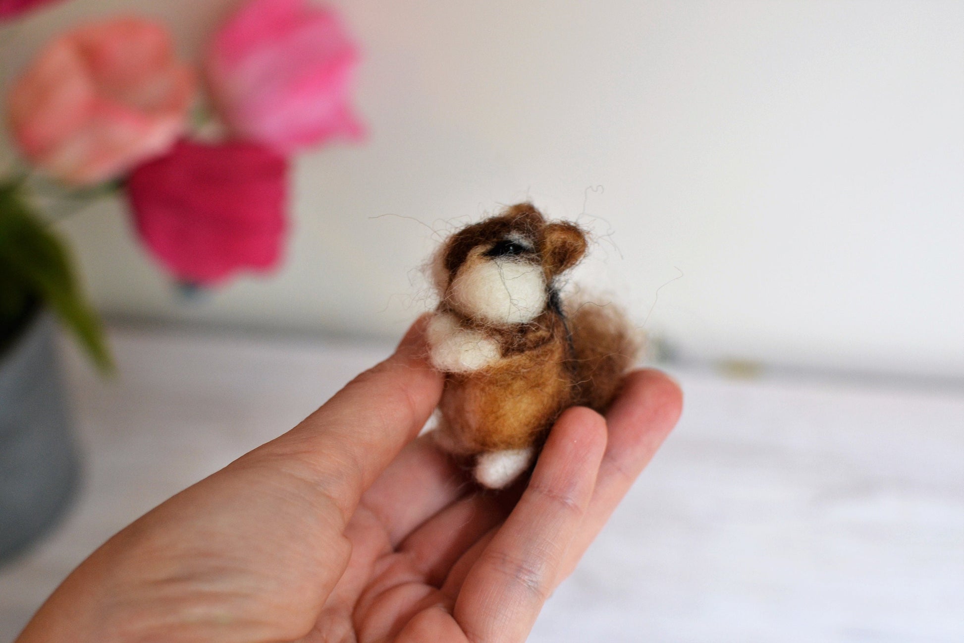 Needle felted chipmunk miniature,Needle felted animals.wool chipmunk.realistic chipmunk