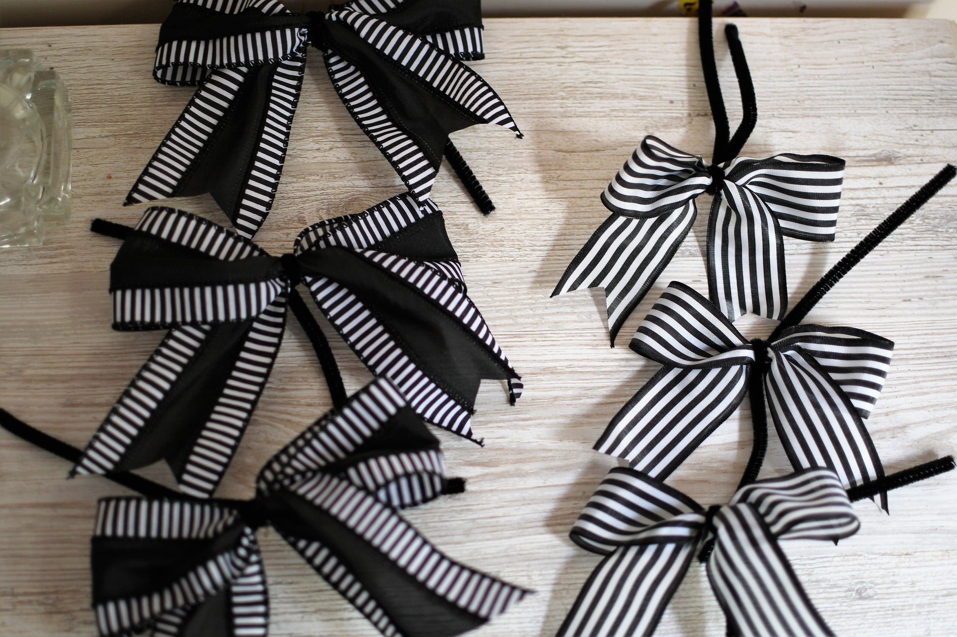 Christmas bow set of 12 skellington bows black white moden bows sceleton halloween bows