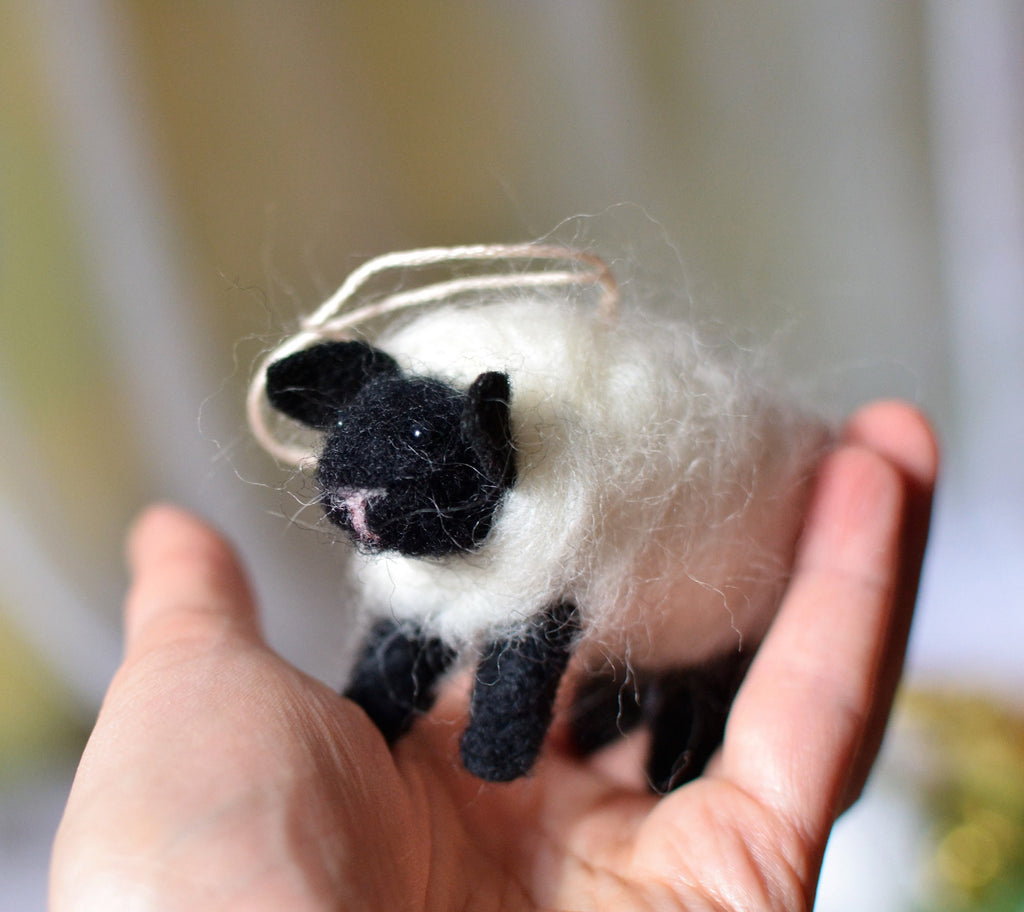 Needle felted sheep ornament Christmas decor. Sheep toy. Needle felted Animal. Wooland animals. Ready to ship.