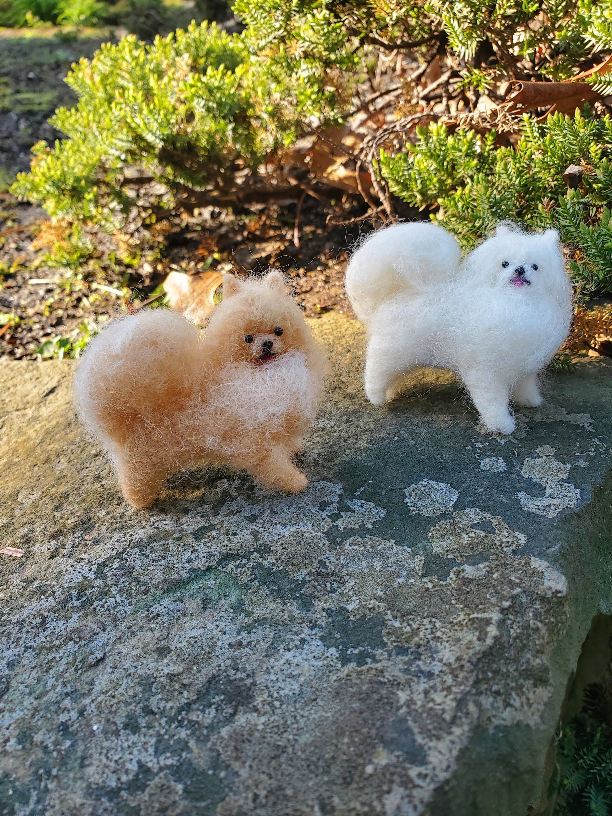 Needle felted dog ornament  dollhouse dog Christmas decor Pomeranian. Wooland animals. Needlefelted animal dog