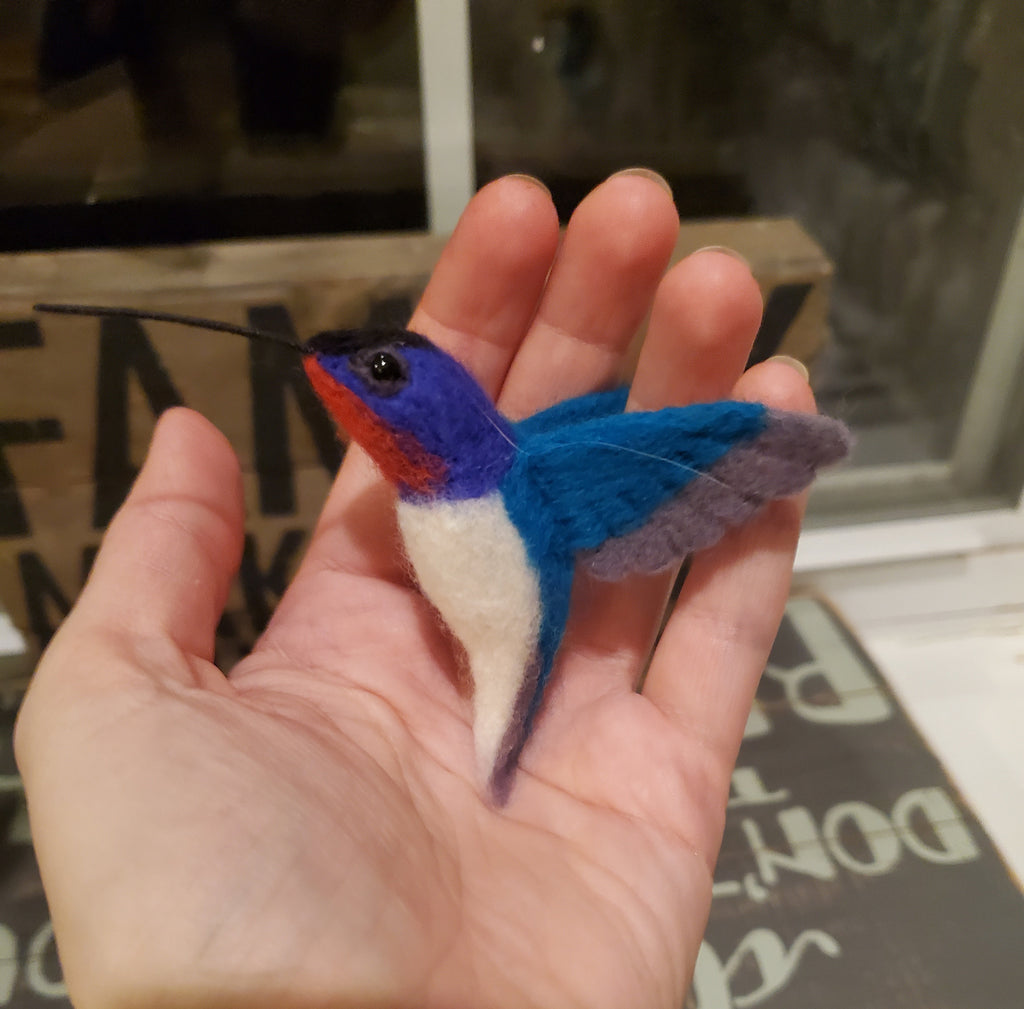 Needle felted Hummingbird. Needle felted birds.Needle felted animals.Needle felted bird decoration.Christmas ornament bird.