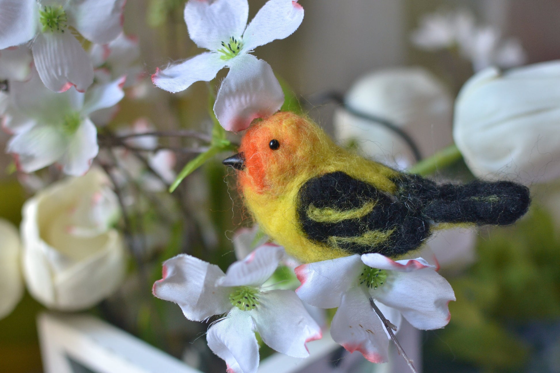 Needle felted birds. Spring birds. Easter birds. Birds home decor. Needle felted animals. Birds ornament. Needle felted Christmas ornament.