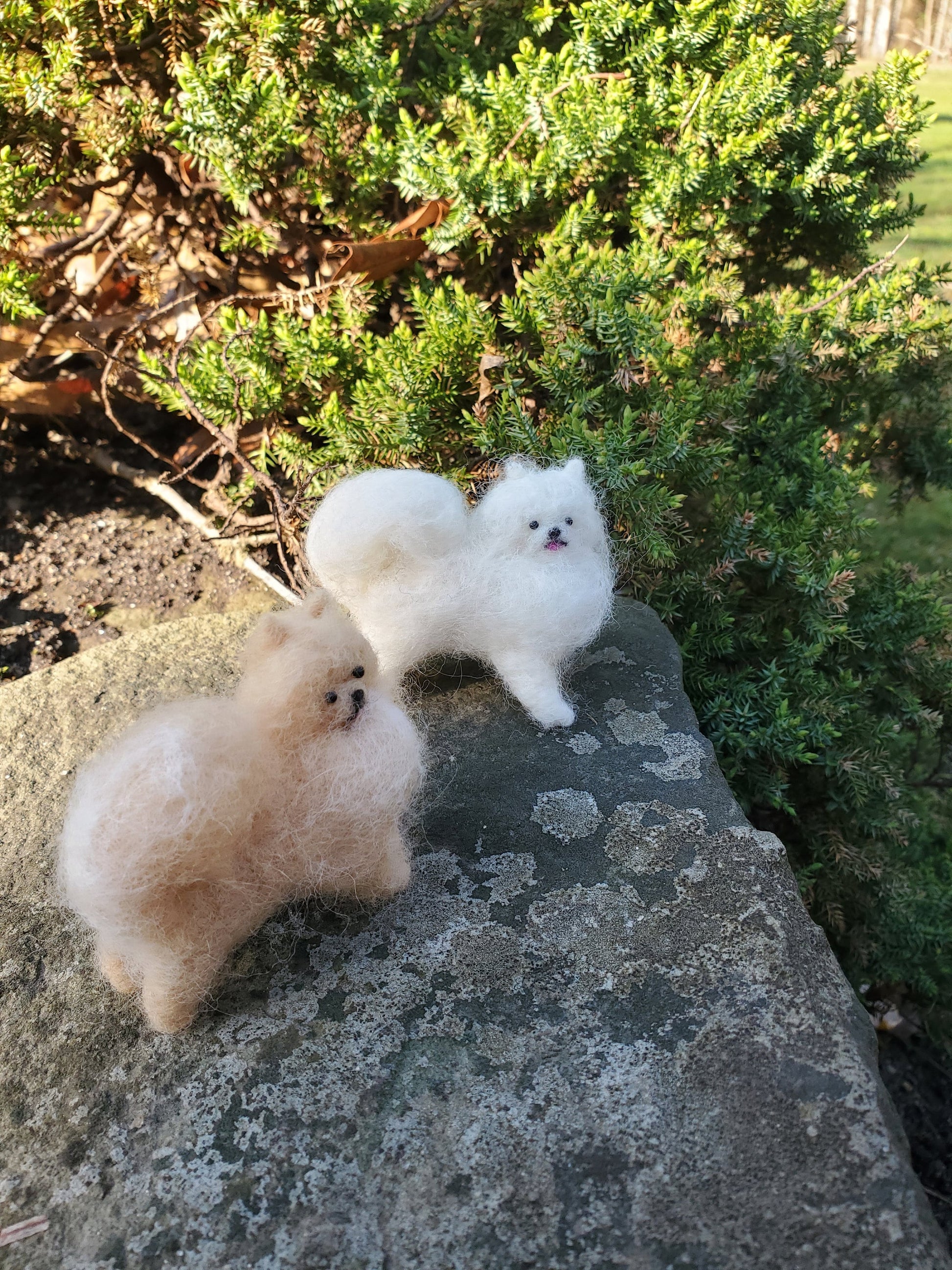 Needle felted dog ornament  dollhouse dog Christmas decor Pomeranian. Wooland animals. Needlefelted animal dog