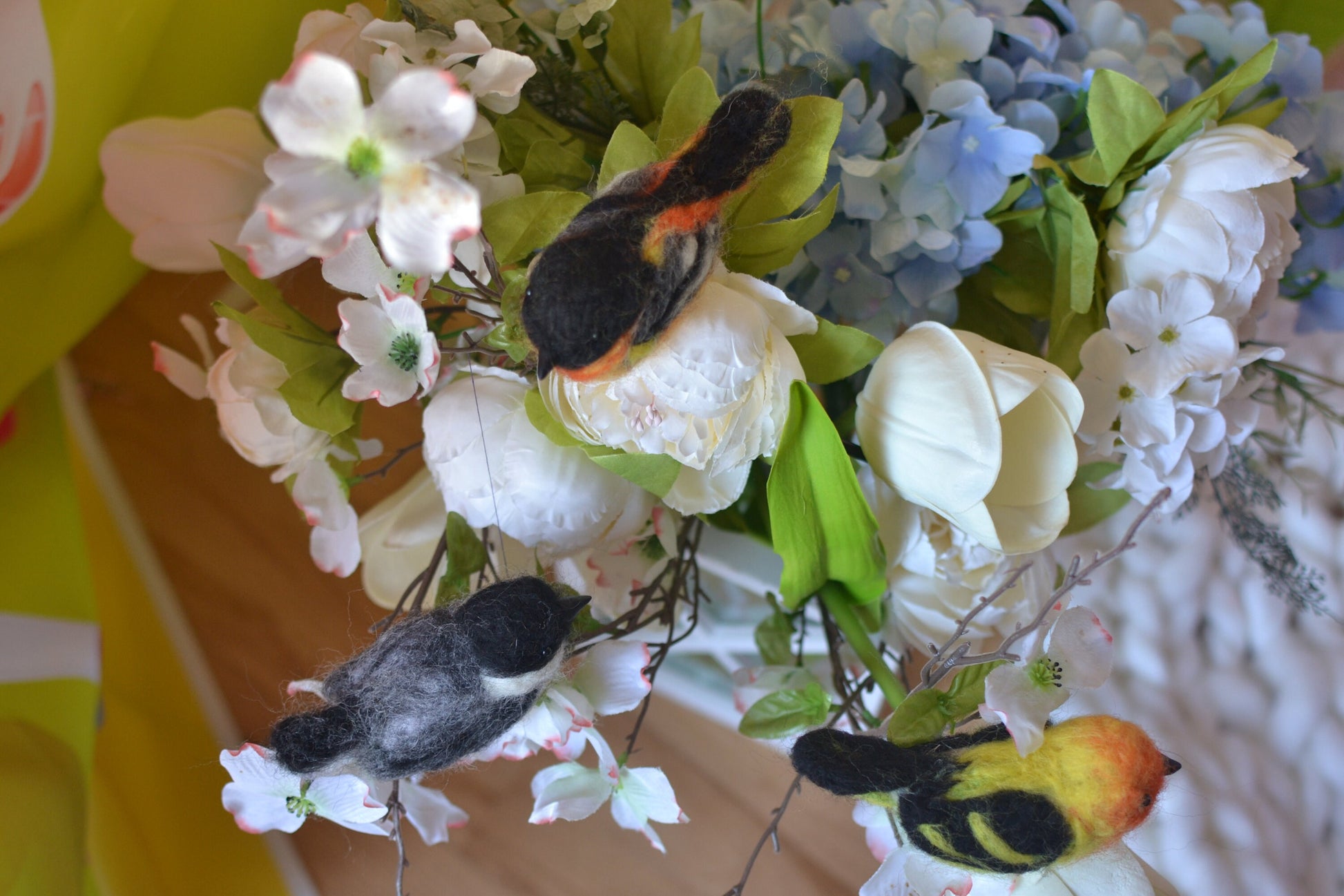Needle felted birds. Spring birds. Easter birds. Birds home decor. Needle felted animals. Birds ornament. Needle felted Christmas ornament.