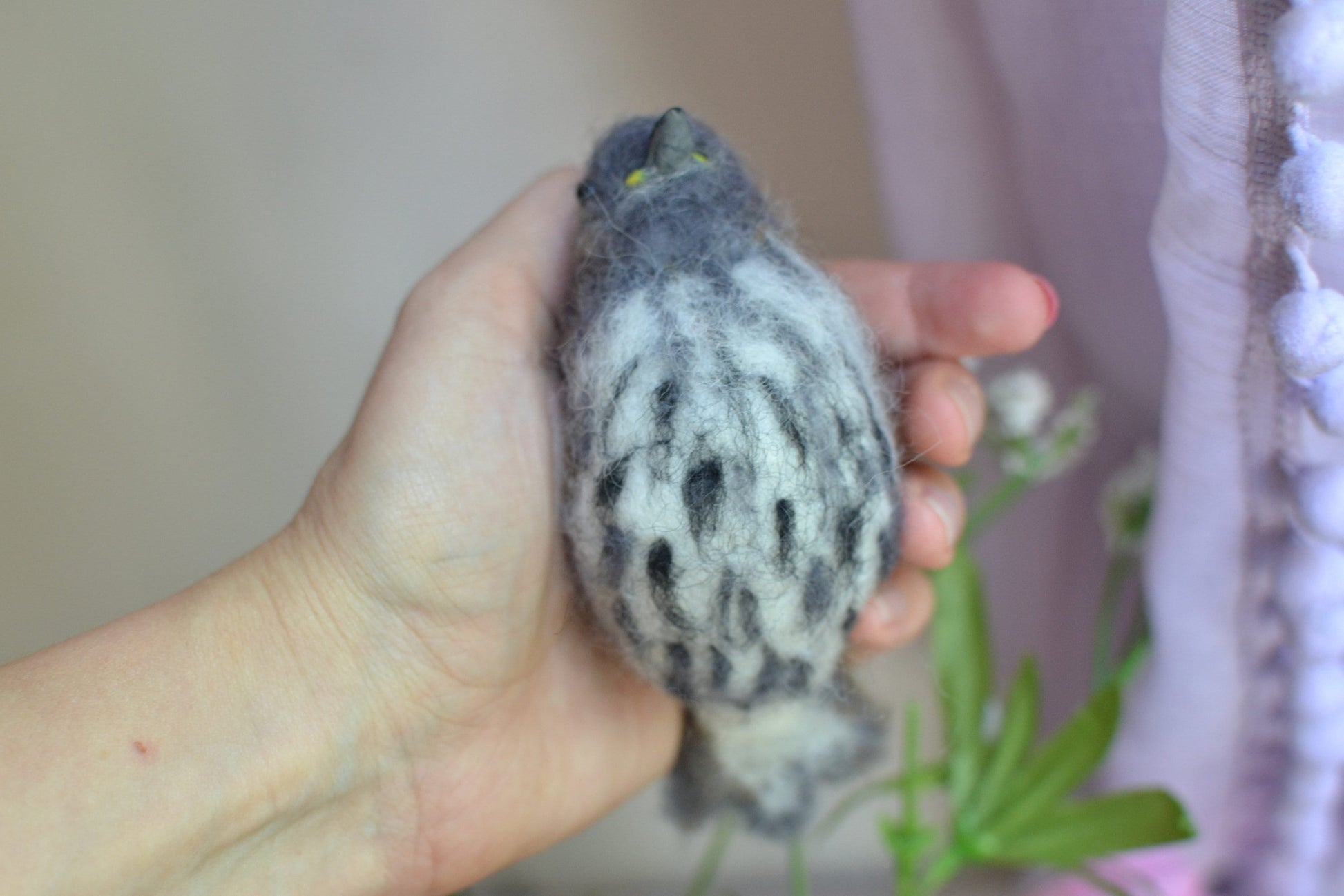 Needle felted house finch. bird finch baby bird.needle felted bird ornament.