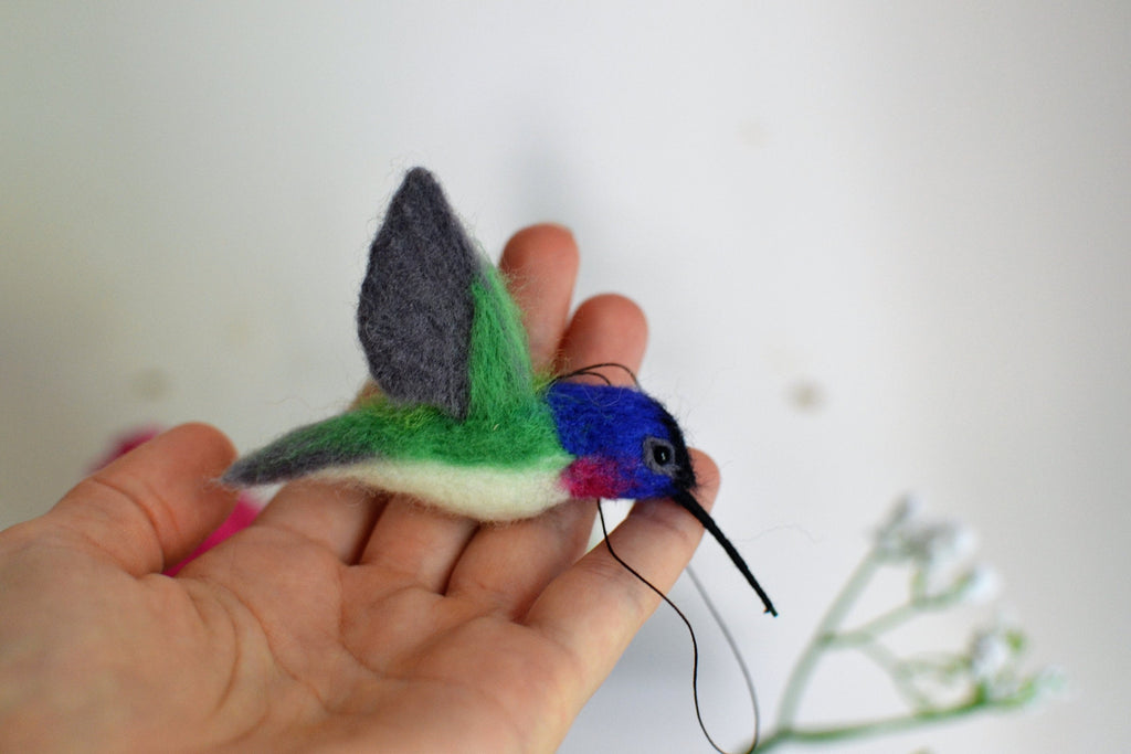 Needle felted Hummingbird. Needle felted birds.Needle felted animals.Needle felted bird decoration.Christmas ornament bird.