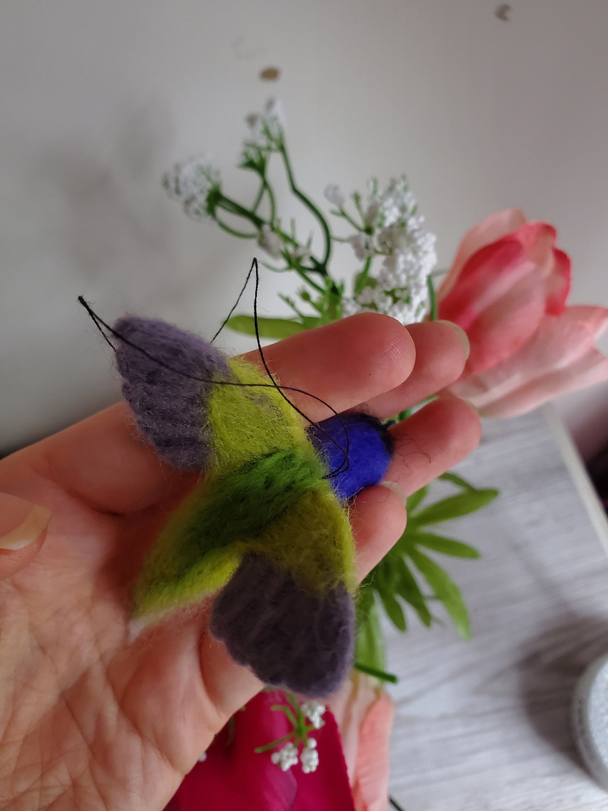 Needle felted Hummingbird. Needle felted birds.Needle felted animals.Needle felted bird decoration.Christmas ornament bird.