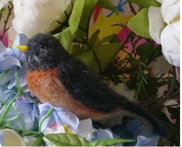 Needle felted birds. Spring birds. American robin. Birds home decor. Needle felted animals. Birds ornament. Christmas ornament.