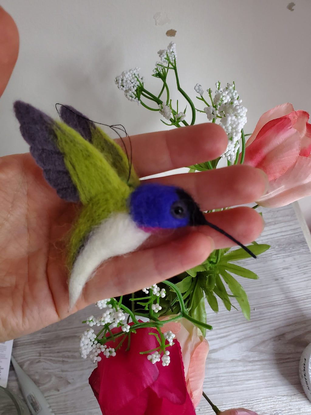 Needle felted Hummingbird. Needle felted birds.Needle felted animals.Needle felted bird decoration.Christmas ornament bird.