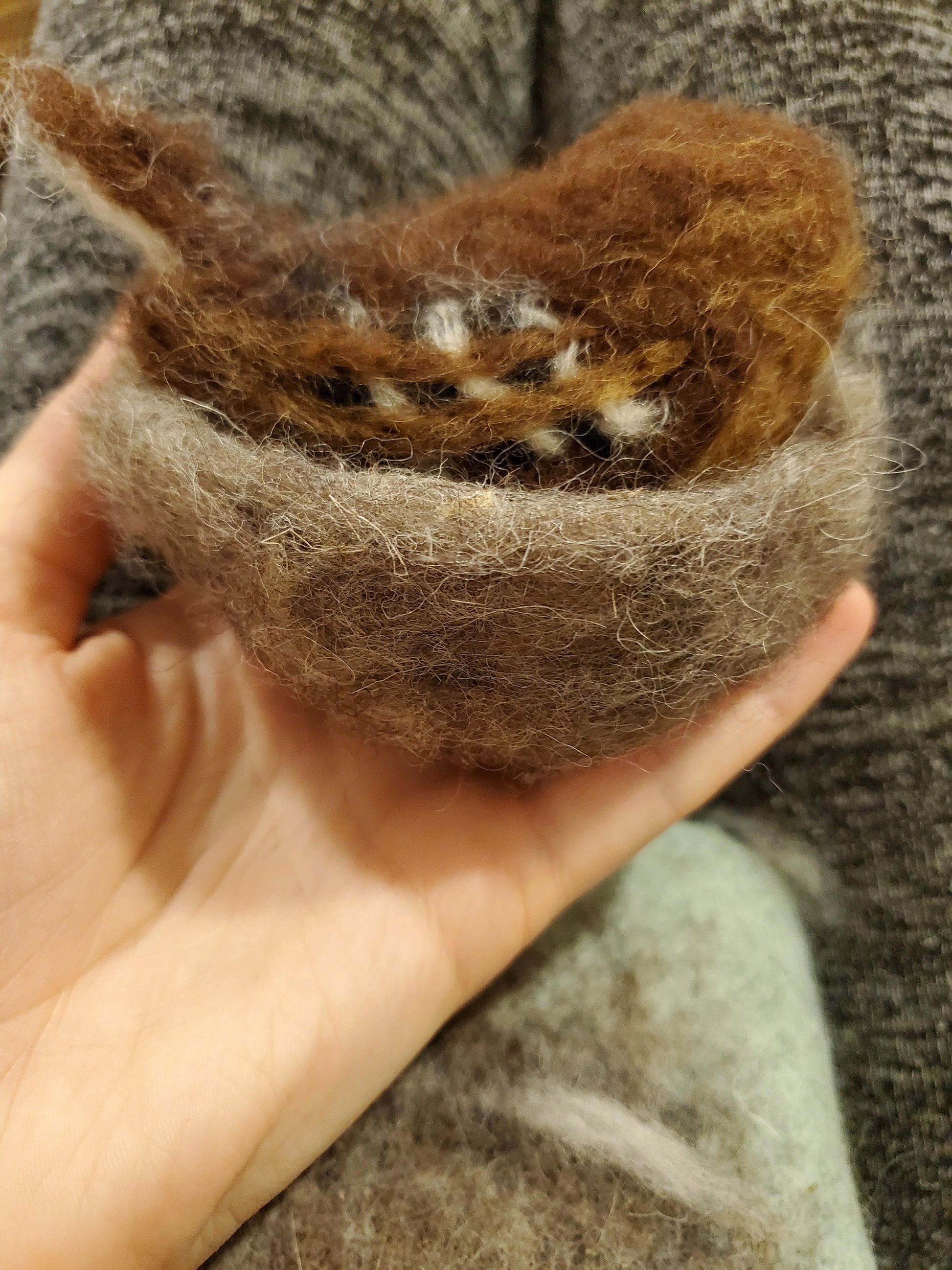 Needle felted wren birds. Spring birds. Easter Birds home decor. Needle felted animals. Birds ornament. Needle felted Christmas ornament.