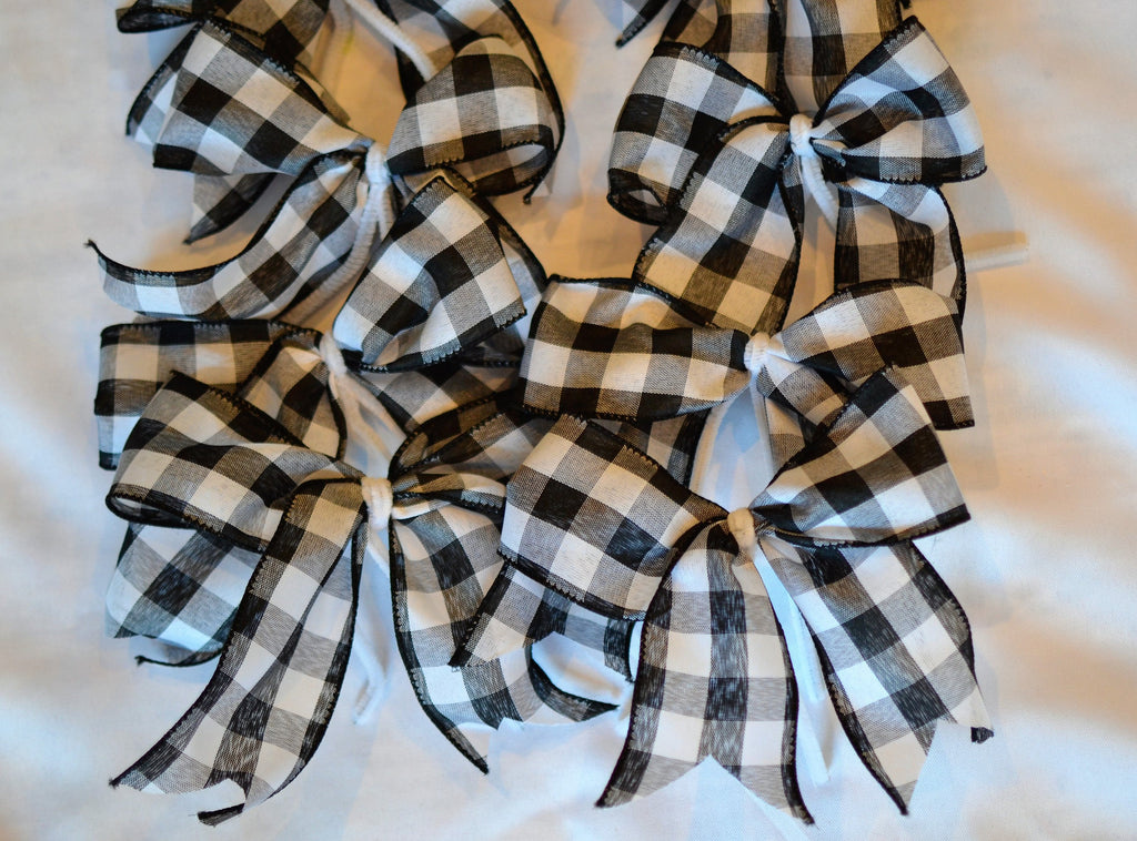 Farm house Christmas tree bow black/white buffalo plaid, buffalo chess. set of 14. Vintage bows